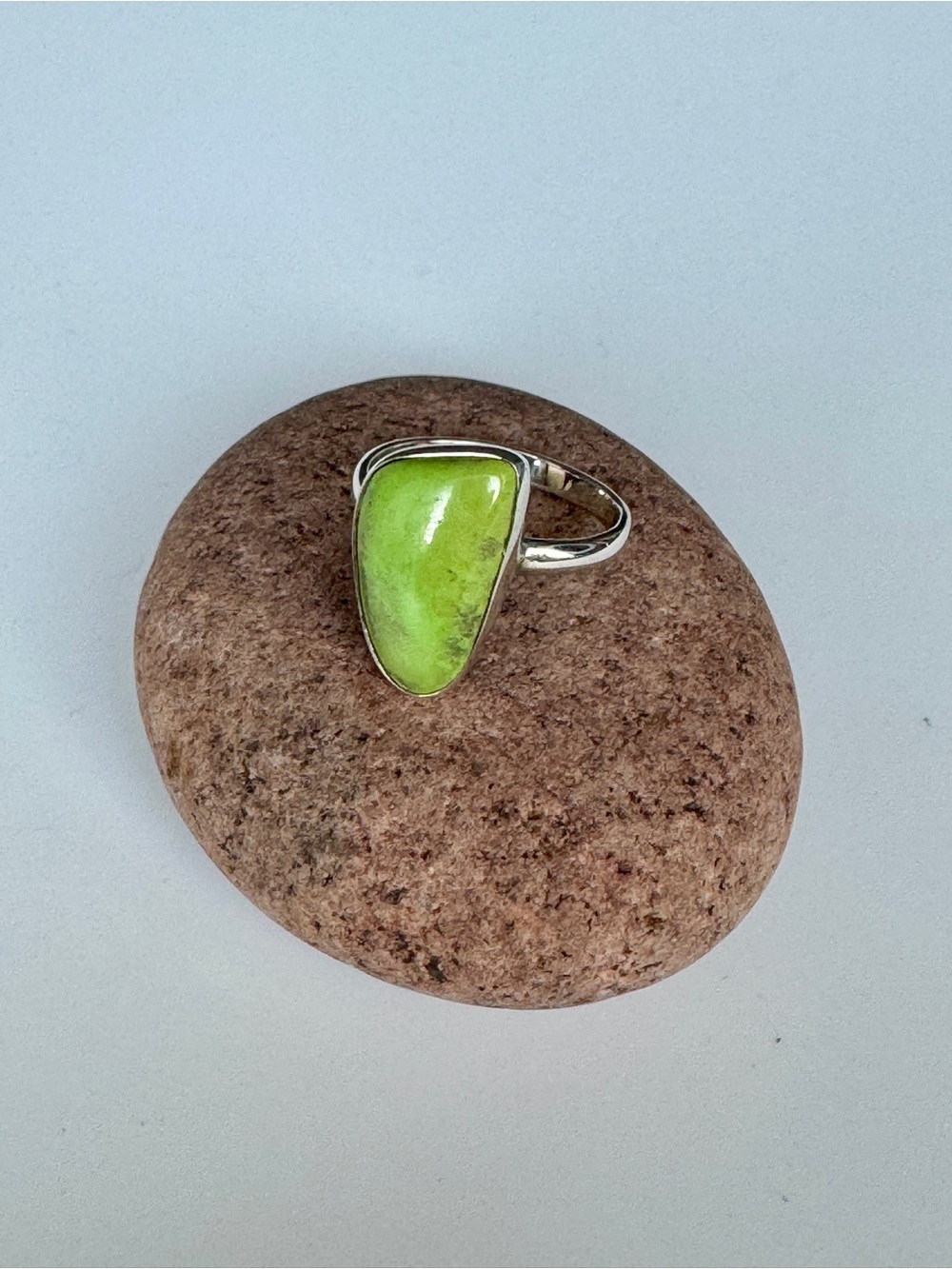 RARE Gaspeite Sterling Silver Ring - 6.75